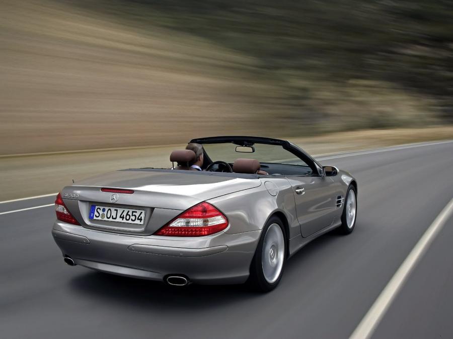  Mercedes-Benz SL500 2006 года  (фото 29 из 40)
